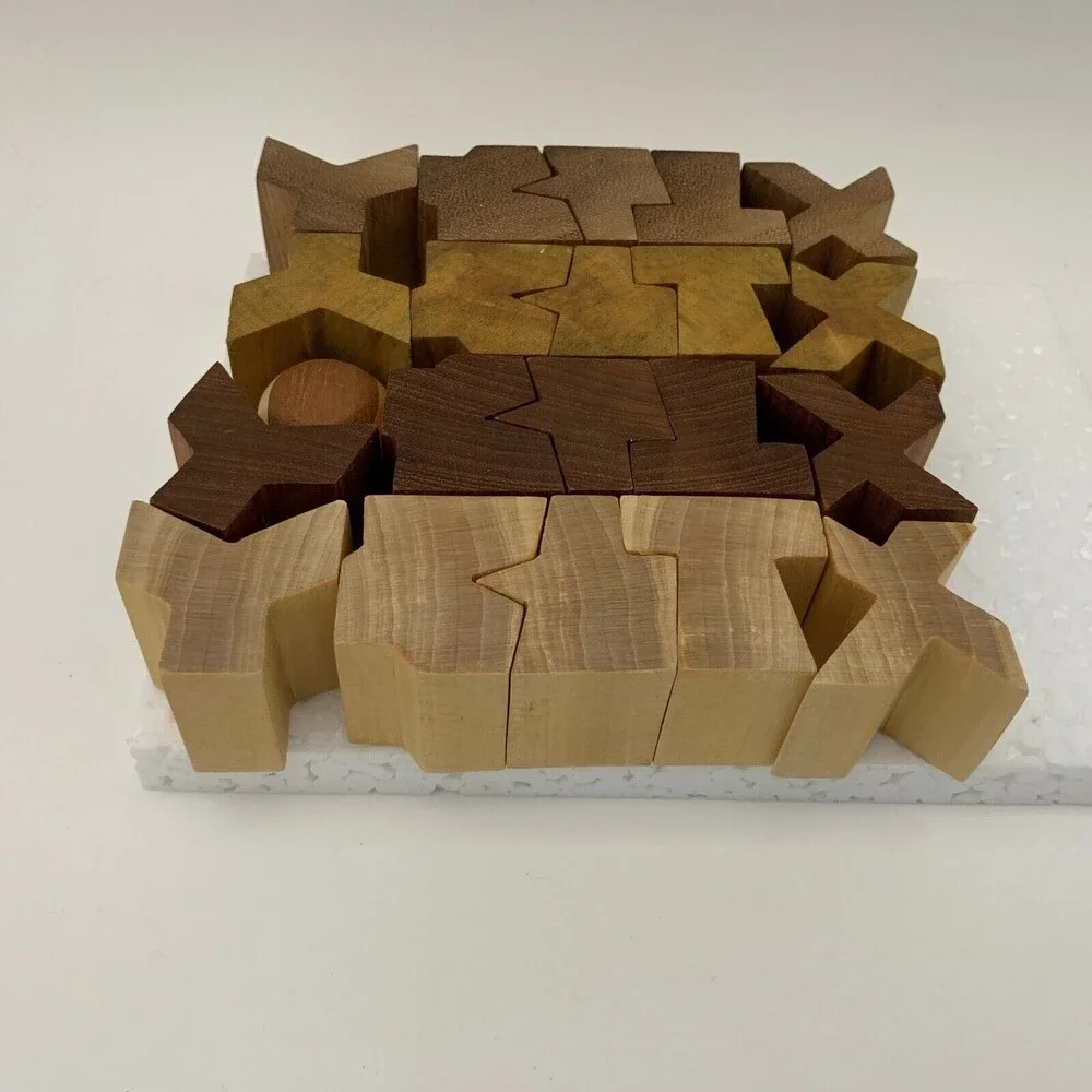 Vintage Gravity Blocks‎ Game 1997 Strategy Balance